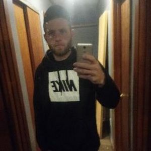 Meet your Posher, Dennis